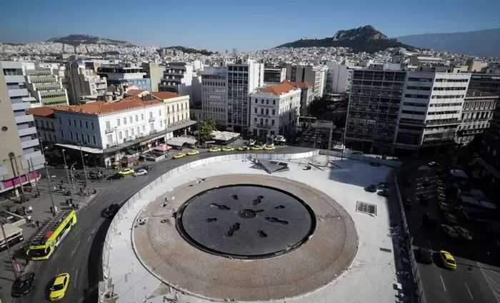 Ελλάδα: Ολοκληρώνεται και παραδίδεται η νέα πλατεία στην Ομόνοια