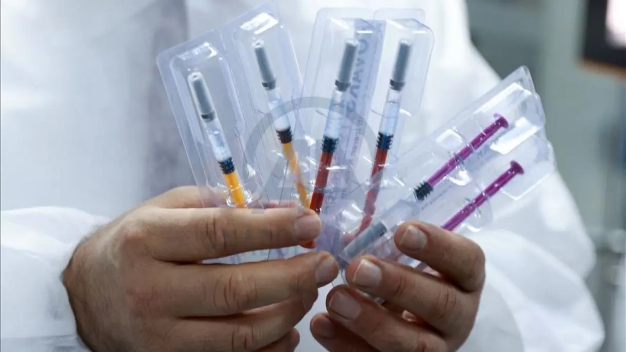 Αίτημα Κυπρίων βιομηχάνων για εμβόλια εκτός ΕΕ