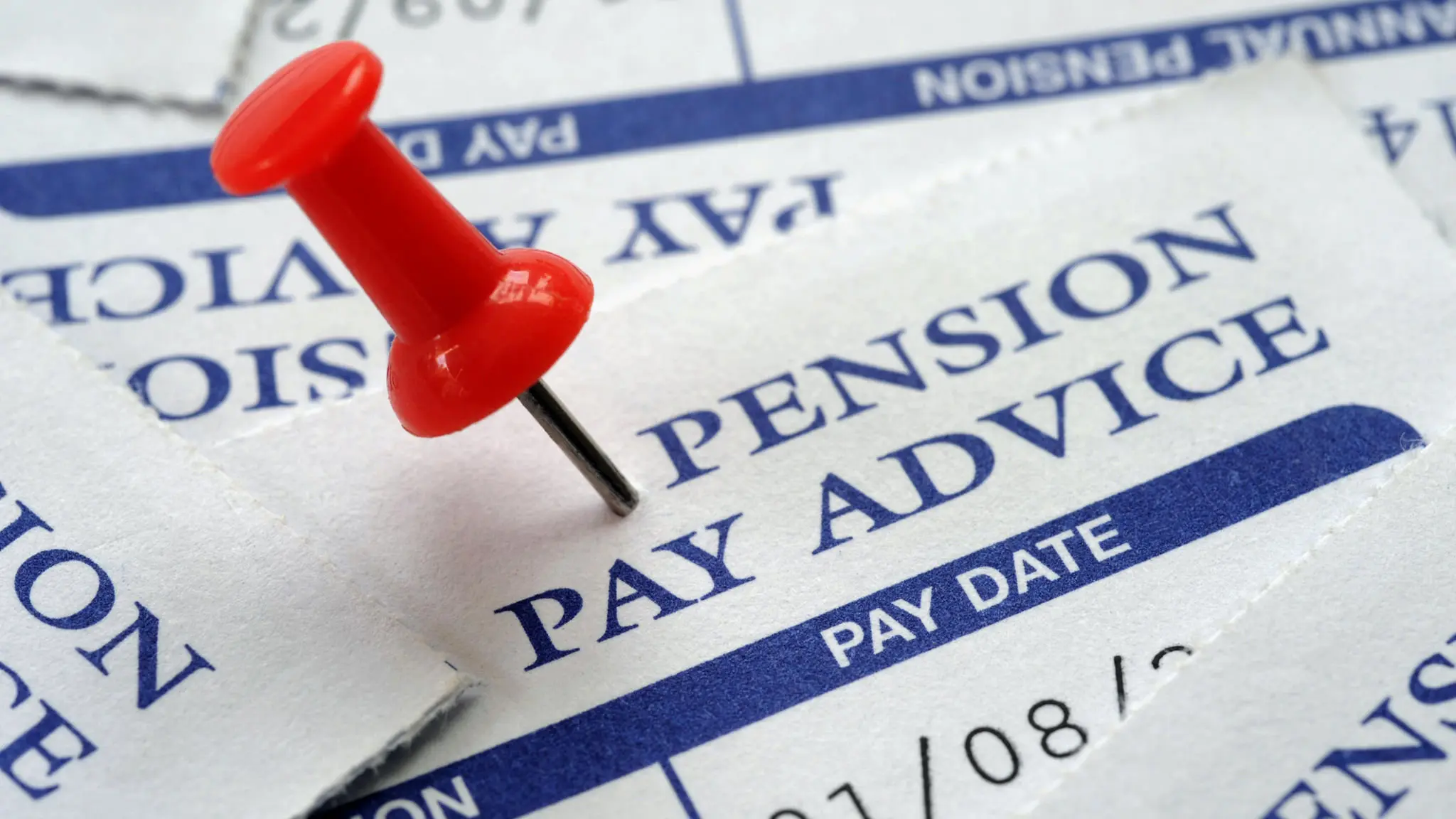 Η γαλλική κυβέρνηση απέσυρε το αμφιλεγόμενο συνταξιοδοτικό νομοσχέδιο