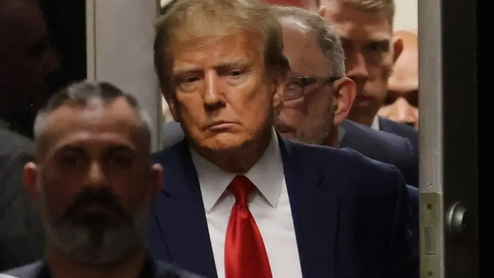 CNN: Η αμερικανική οικονομία εξαρτάται από τα Στενά του Ορμούζ πολύ περισσότερο απ’ όσο έχει παραδεχτεί ο Τραμπ