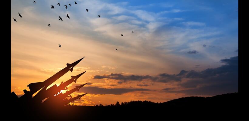 Απογειώθηκαν οι δαπάνες για πυρηνικά όπλα, ενώ βομβαρδίζεται το Ιράν για να μην αποκτήσει