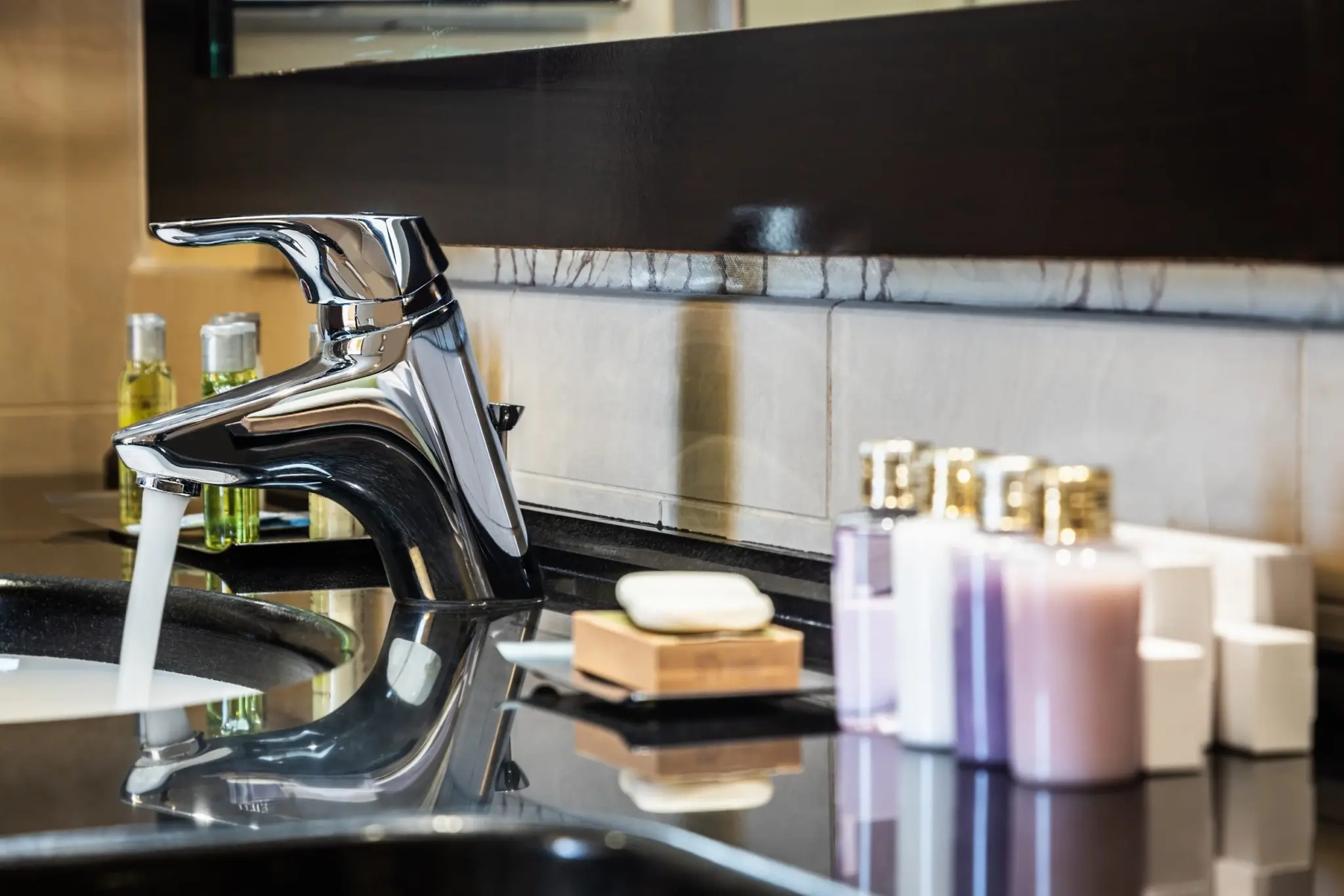 Τουρισμός: Τέλος τα μικρά μπουκαλάκια στα ξενοδοχεία – Τι αλλάζει έως το 2030