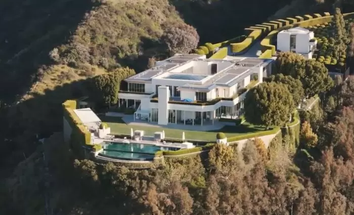 Πώς μοιάζει ένα σπίτι 195 εκατομμυρίων; Από τα μεγαλύτερα στις ΗΠΑ