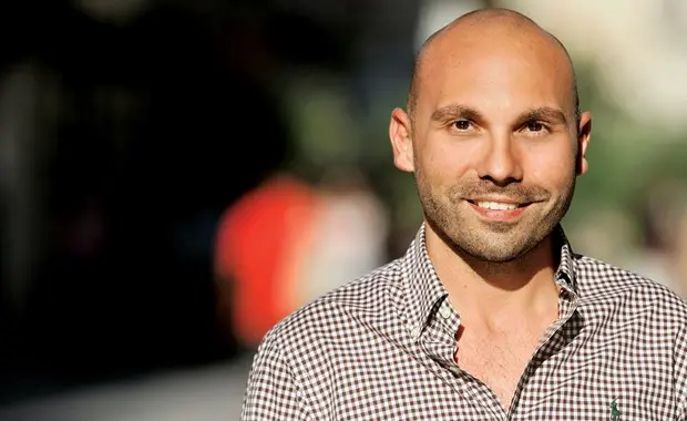 Θ.Σαρανταένας: Με 16 χρόνια εμπειρία στο μάρκετινγκ