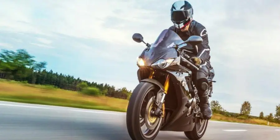 Αυξάνονται οι αιτήσεις μοτοσικλετιστών για αγορά εξοπλισμού