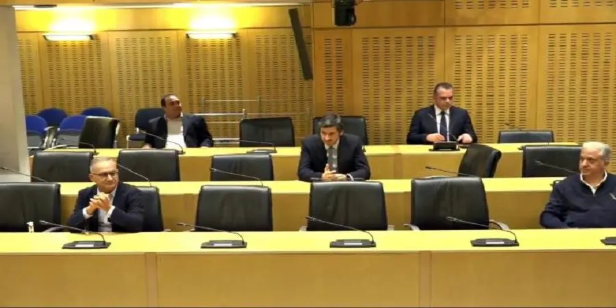 Στην Επιτροπή Οικονομικών τα δύο 