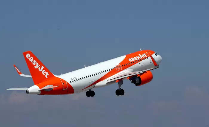 Ακυρώνει πάνω από 200 πτήσεις η easyJet