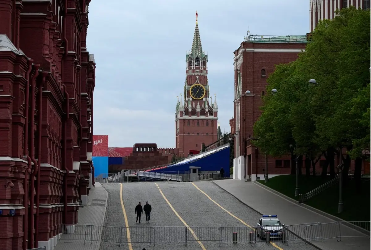 Αύξηση επιτοκίου 12% από Κεντρική Τράπεζα Ρωσίας για στήριξη ρουβλίου