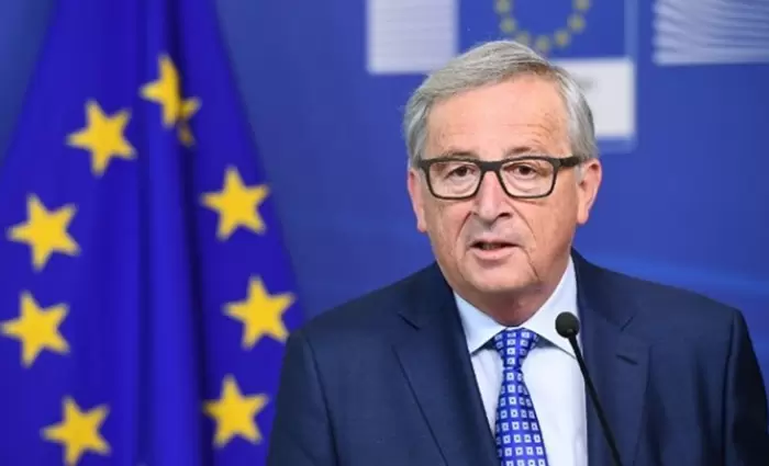 Γιούνκερ: Παράταση στο Brexit μόνο μέχρι τις 23 Μαΐου