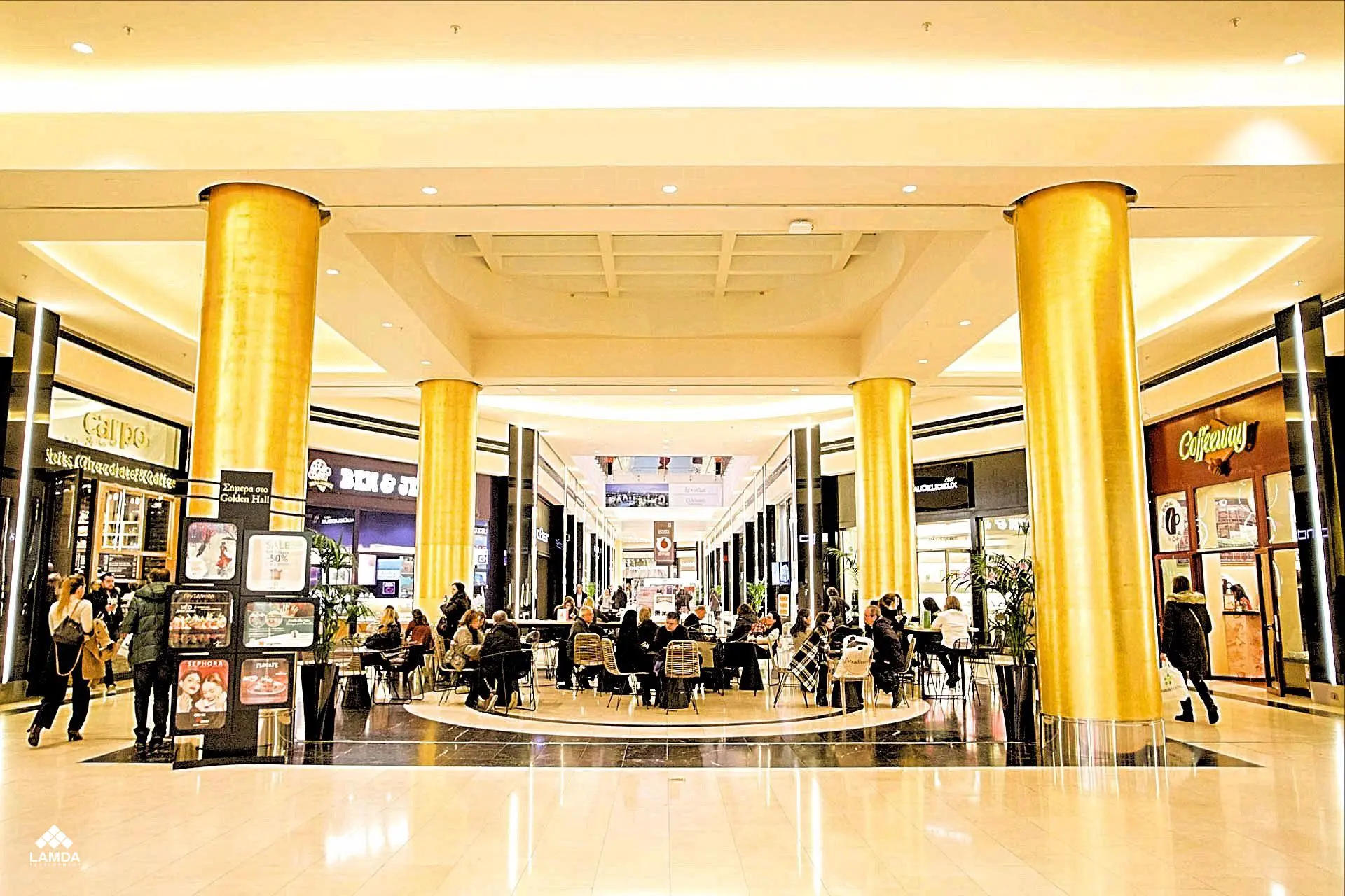 Αθήνα: Λουκέτο στο Golden Hall μετά από κρούσμα κορωνοϊού