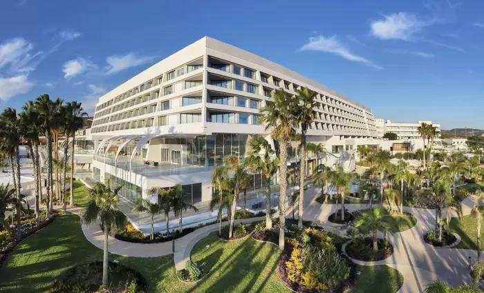 Εξαγορά της Parklane από την Invel Real Estate (ΦΩΤΟΣ)