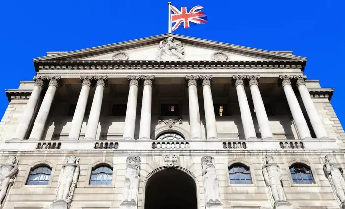 Αναμένεται σήμερα η 15η αύξηση του επιτοκίου από την Τράπεζα της Αγγλίας