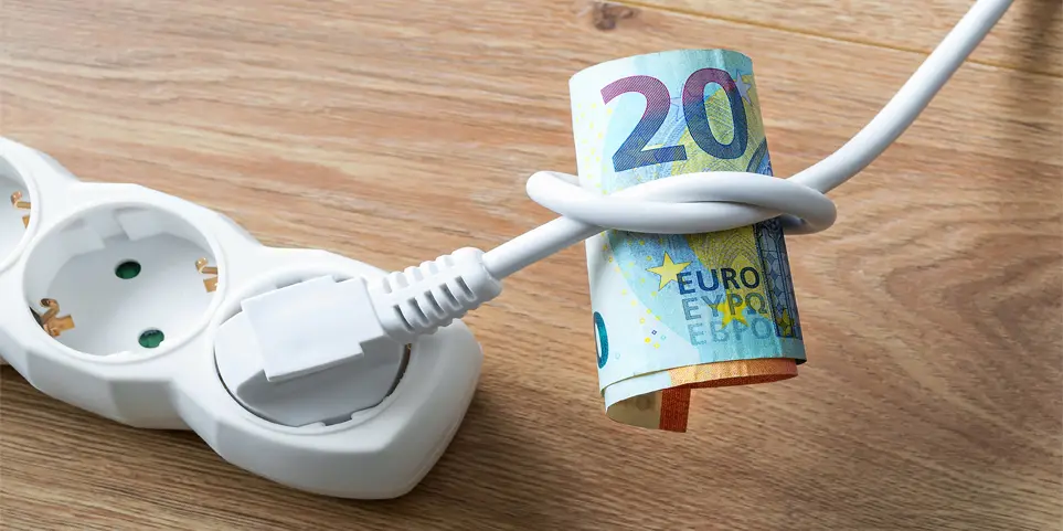 Στην «πρίζα» τα νοικοκυριά - Σχεδόν διπλάσιοι οι λογαριασμοί της ΑΗΚ