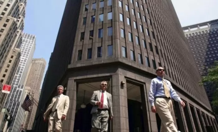 Αμοιβές «μαμούθ» των golden boys της Wall Street