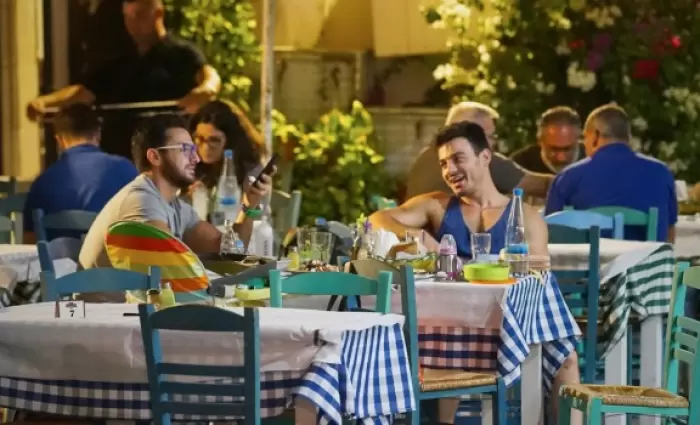 Πολύ πιο ικανοποιημένοι με τη ζωή τους δηλώνουν οι Κύπριοι