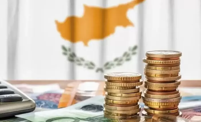 Στο 2% το φαινομενικό κόστος χρέους της Κύπρου και αποκλειστικά σε ευρώ