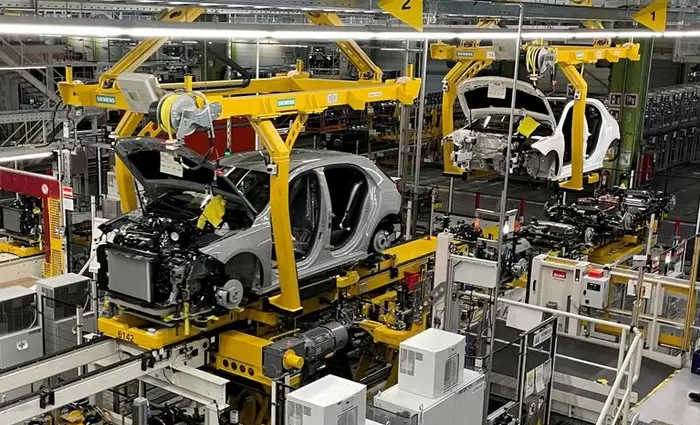 Γερμανία: Βουτιά 3,8% στις βιομηχανικές παραγγελίες - Σύννεφα πάνω από την οικονομία