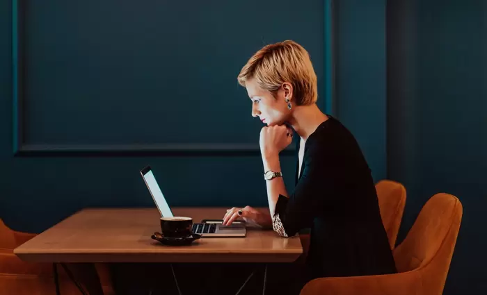 Το τεράστιο ανεκμετάλλευτο «κεφάλαιο» της Ευρώπης – Οι μορφωμένες γυναίκες που μένουν εκτός αγοράς εργασίας