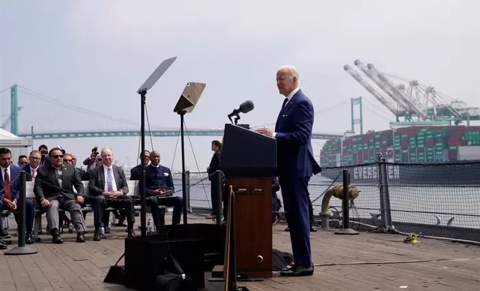 Πυρά Μπάιντεν κατά πετρελαϊκών εταιρειών