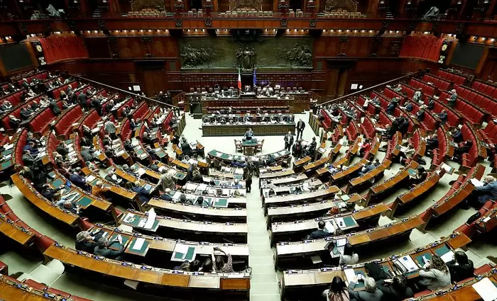 Ιταλία: Οι βουλευτές ενέκριναν τον προϋπολογισμό 2019