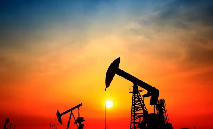 Βρετανία: Η τιμή του πετρελαίου οδεύει προς πτώση σε εβδομαδιαία βάση