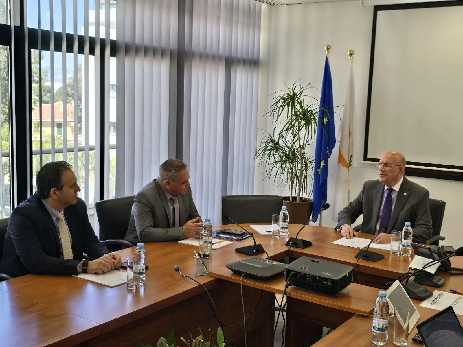 Μ. Κεραυνός: Η Κύπρος συνεχίζει να διατηρεί τις πιο χαμηλές τιμές καυσίμων