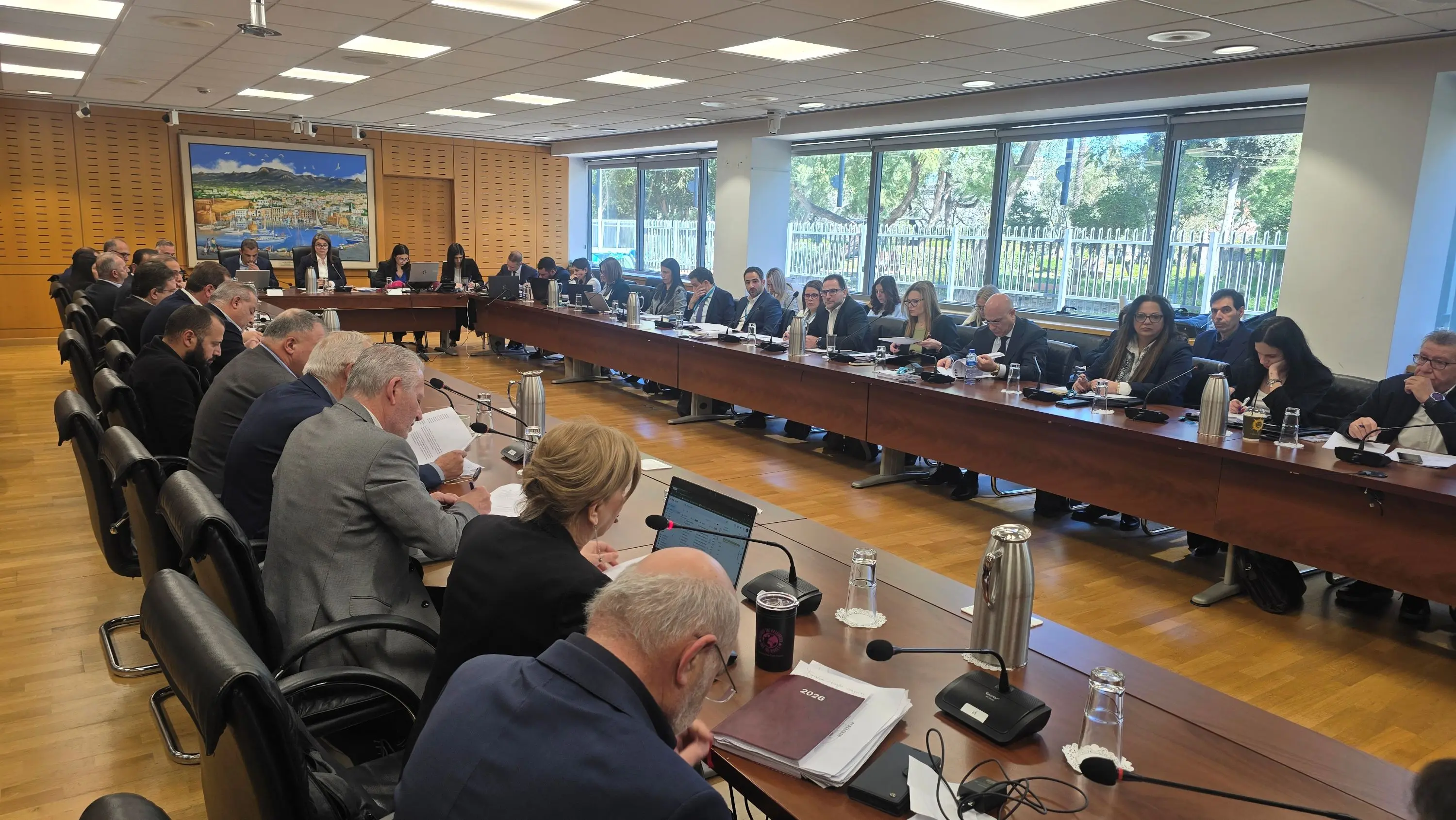 Ορατό το πάγωμα εκποιήσεων πρώτης κατοικίας - Τι εξετάζει η Βουλή και τι μελετά το ΥΠΟΙΚ