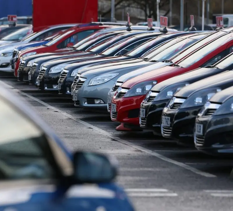Κίνα: Γιατί οι Volkswagen, BMW και Mercedes σημειώνουν πτώση στις πωλήσεις