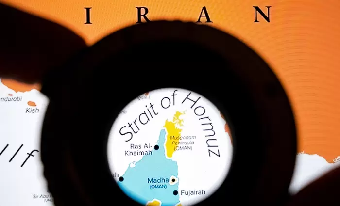 Παγκόσμια ενεργειακή κρίση: Πώς η διακοπή στα Στενά του Ορμούζ ενισχύει τον πόλεμο του Πούτιν στην Ουκρανία