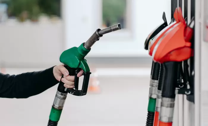 Κίνα: Συνεχίζεται η εφαρμογή των μέτρων ελέγχου στις τιμές της βενζίνης και του πετρελαίου