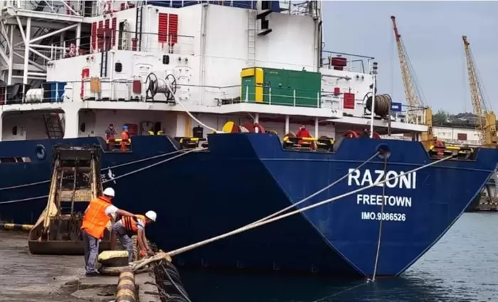 Ανακουφίζει η αναχώρηση του πρώτου πλοίου με ουκρανικά σιτηρά