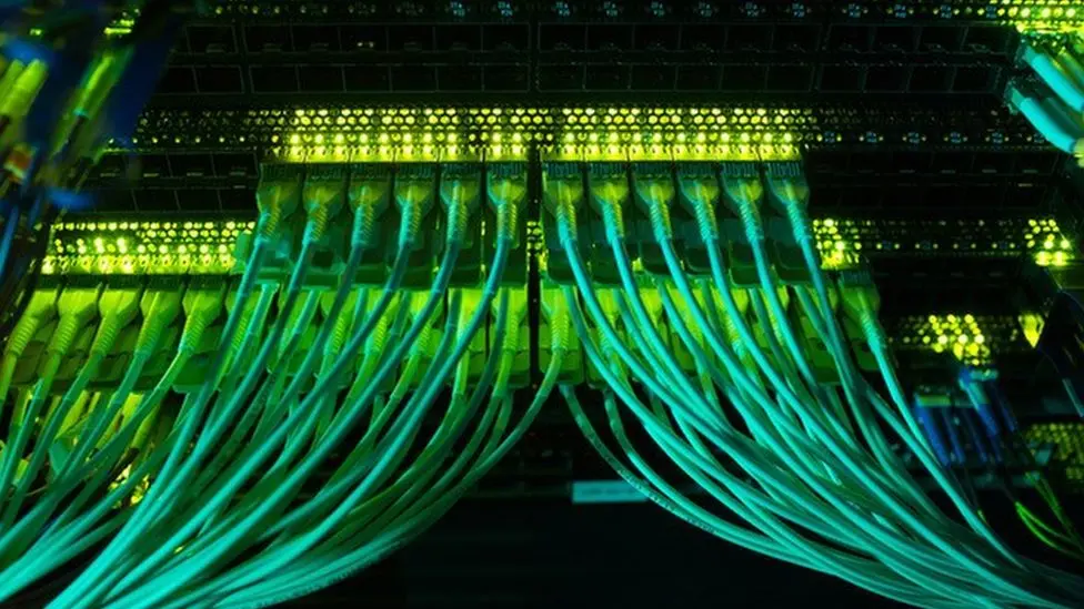 Πόσο πιθανό είναι να αποσυνδεθεί η Ρωσία από το παγκόσμιο ίντερνετ