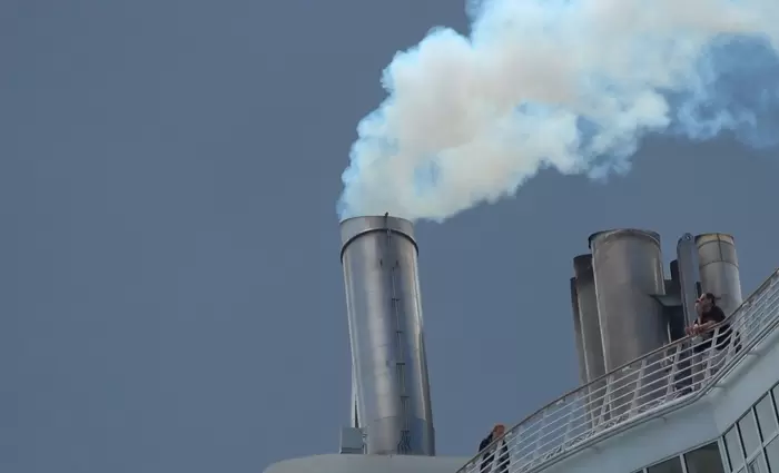 ΕΕ: Τεράστιο περιβαλλοντικό πρόβλημα οι ρύποι από τα πλοία