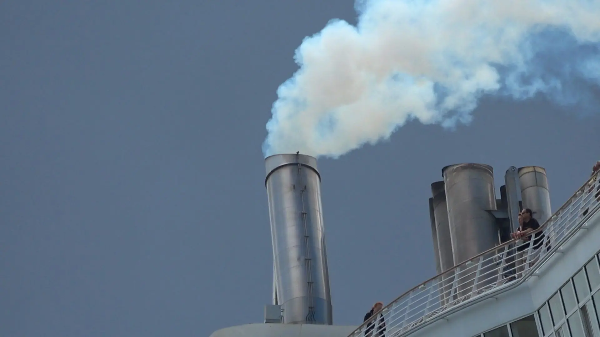 ΕΕ: Τεράστιο περιβαλλοντικό πρόβλημα οι ρύποι από τα πλοία