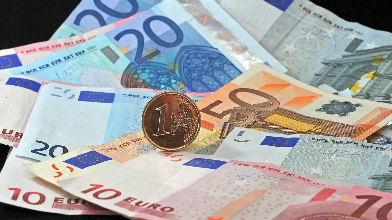 Επιδεινώνεται το οικονομικό κλίμα στην Ελλάδα