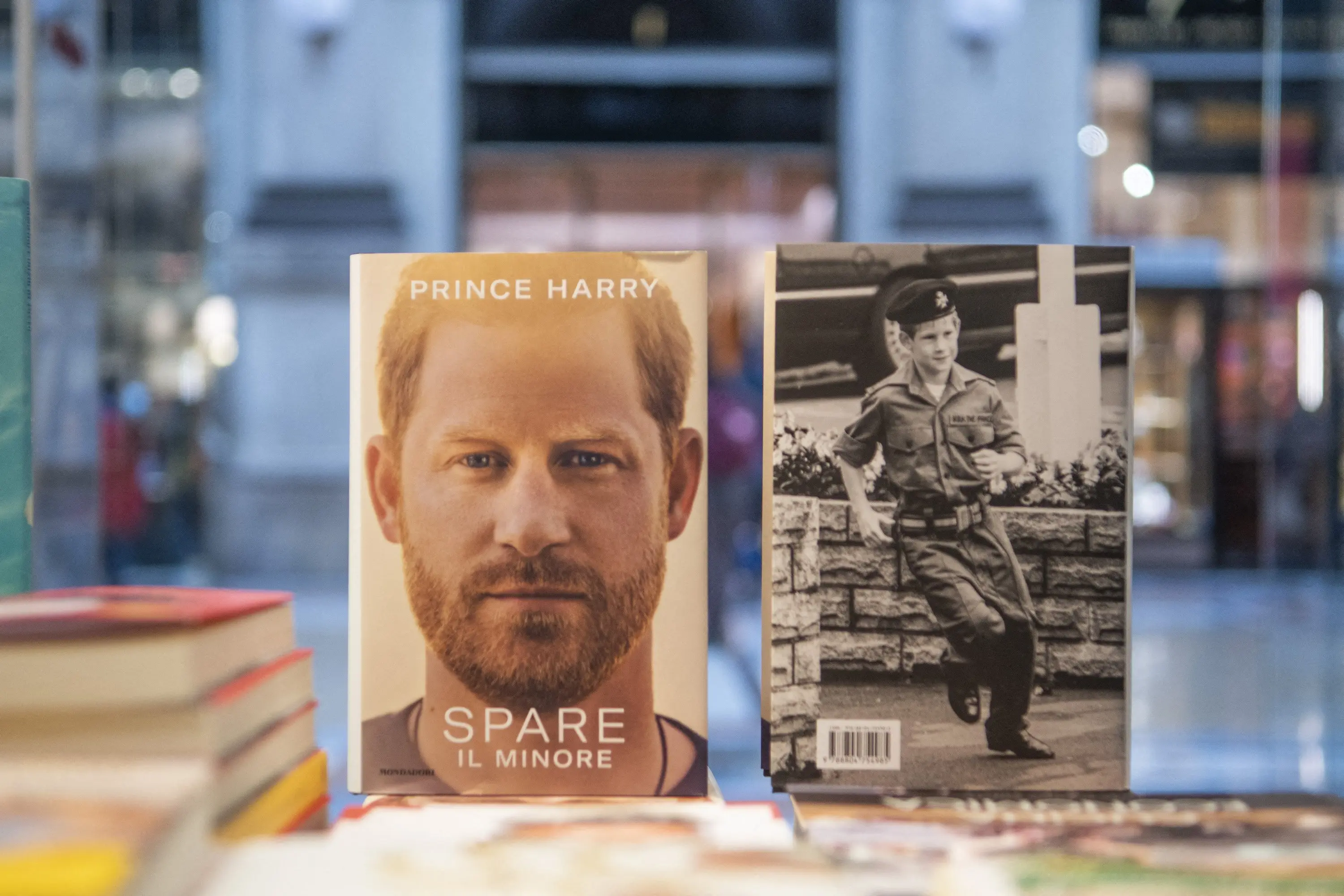 Ρεκόρ πωλήσεων για το βιβλίο του πρίγκιπα Χάρι