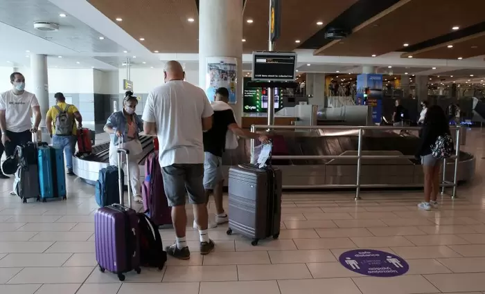 Κίνηση 1,2 εκατ. επιβατών στα κυπριακά αεροδρόμια
