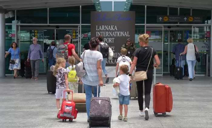 Πάνω από 30 οι εκτροπές πτήσεων,16 έως τώρα οι ακυρώσεις  – Τι συμβουλεύει η Hermes Airports