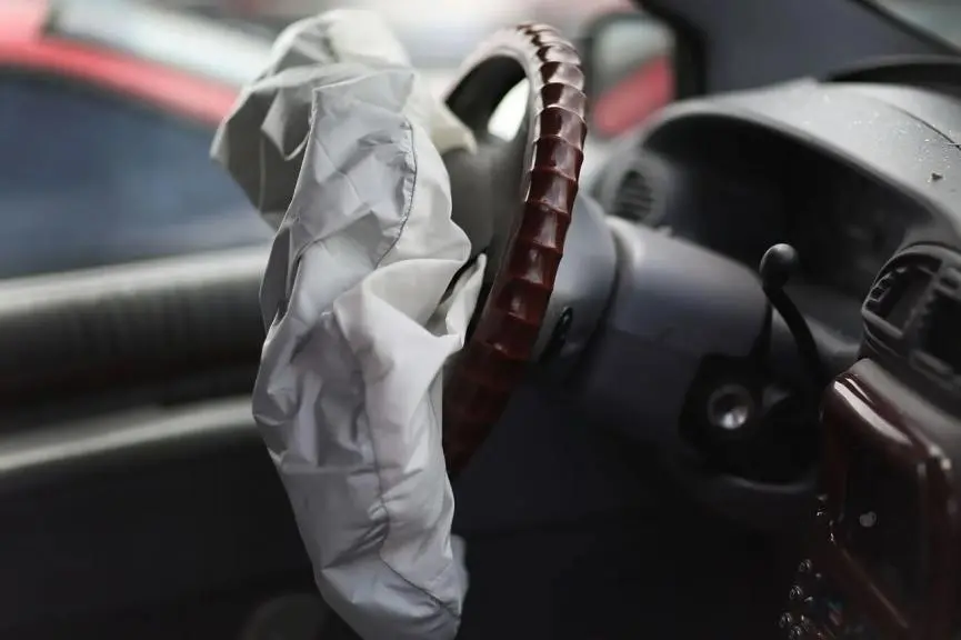 Ανακλήσεις λόγω Takata: Νέα τηλεφωνική γραμμή εξυπηρέτησης πολιτών