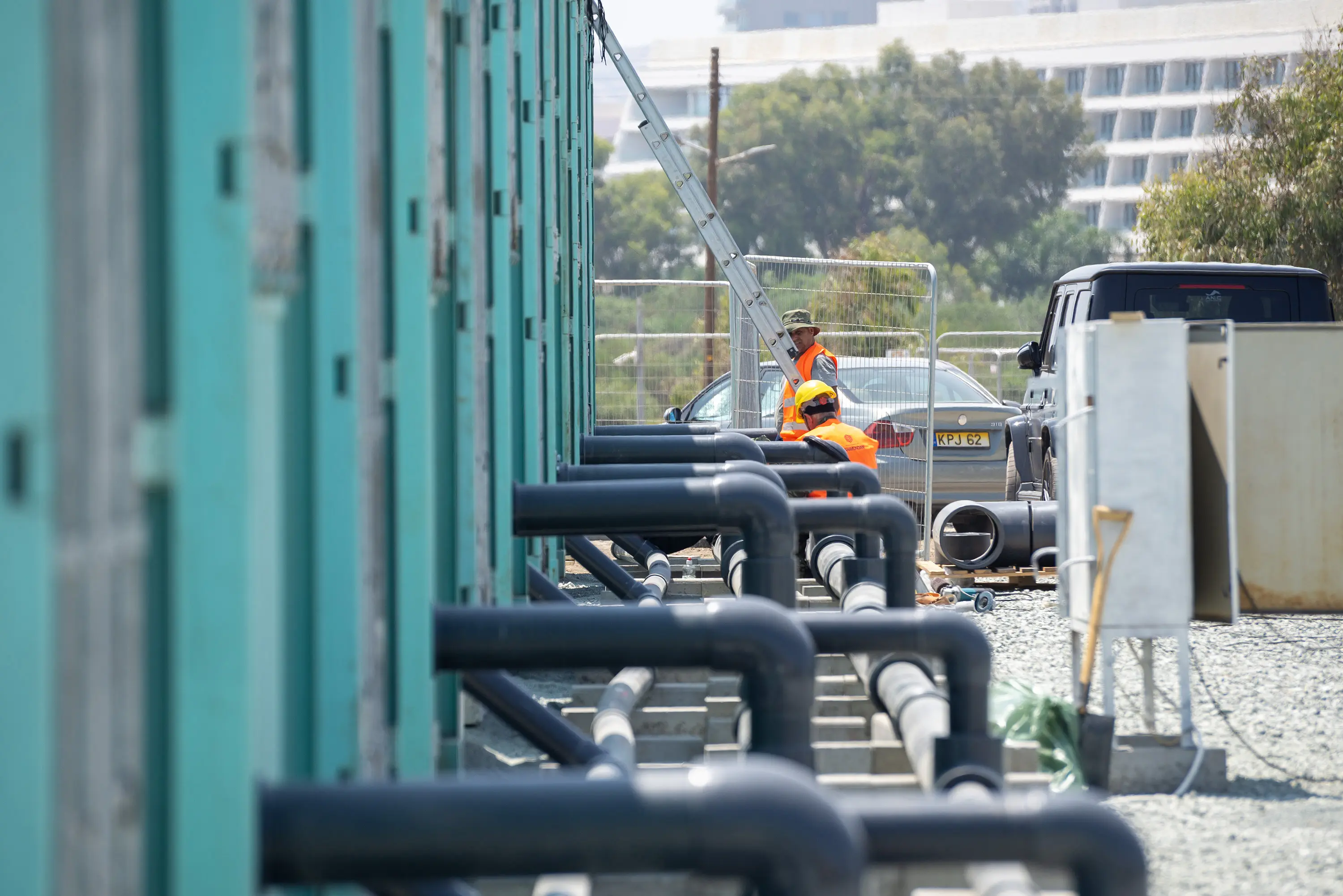 Σε λειτουργία οι αφαλατώσεις των Εμιράτων, στο δρόμο και νέες για του χρόνου