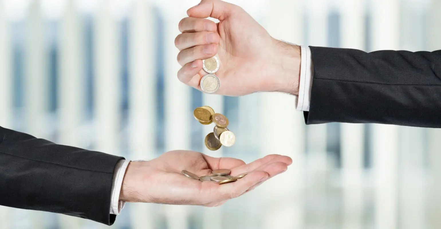 Ελλάδα: Επαναφορά κατώτατου μισθού στα 751 ευρώ;