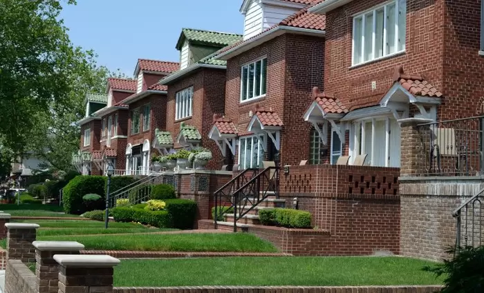 Αγορά ακινήτων: Οι 3 καταλύτες που κρατούν στα ύψη τις τιμές