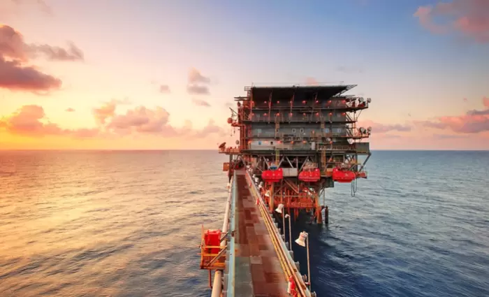 Ριάντ: Θέλει 'ισορροπία' στην παγκόσμια αγορά πετρελαίου 