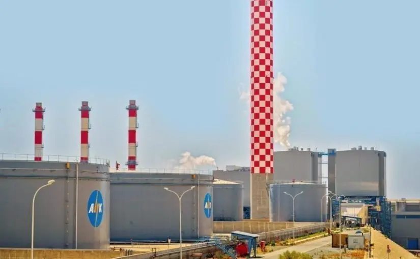 Καινούργιες γεννήτριες στη Δεκέλεια για φθηνότερο ρεύμα, ευελιξία και… επάρκεια