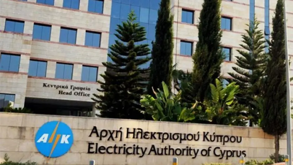 Καίνε τις τσέπες καταναλωτών οι τιμές του ρεύματος