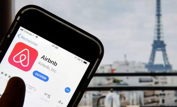 Η Airbnb «θριάμβευσε» έναντι των Γάλλων ξενοδόχων