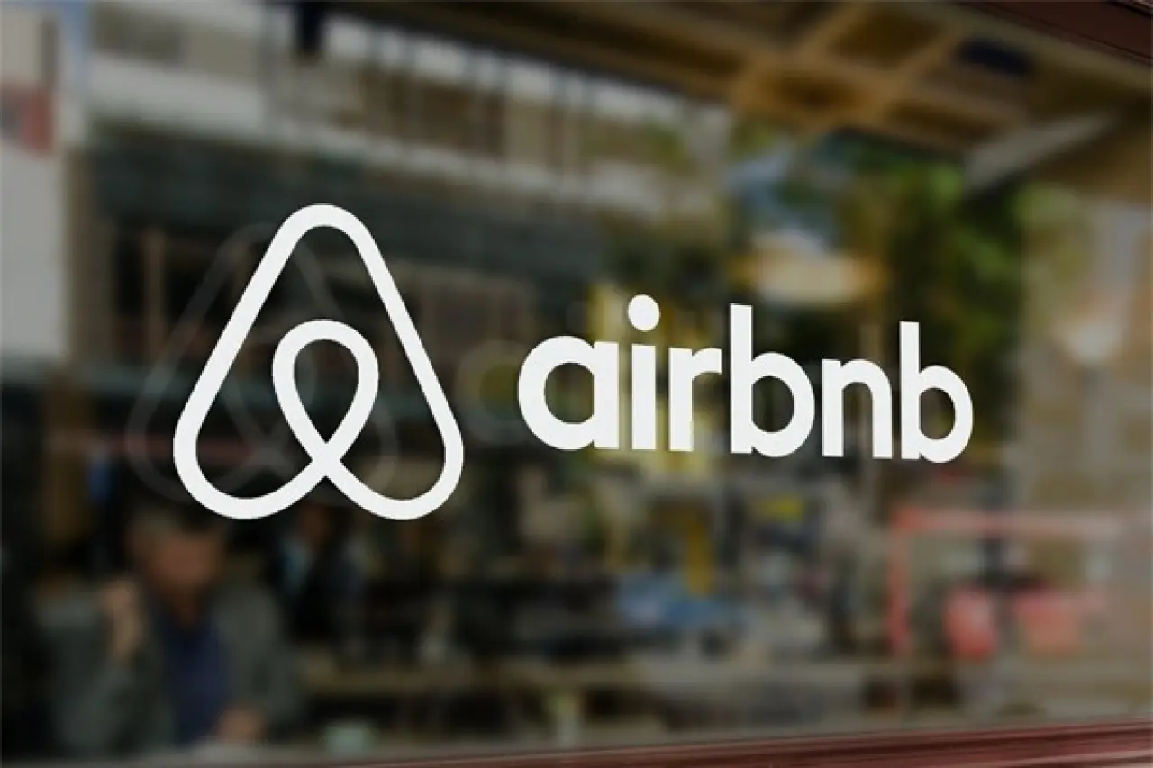 Ανάλυση: Πώς το AirBnB «κατέστρεψε» την ελληνική αγορά ακινήτων