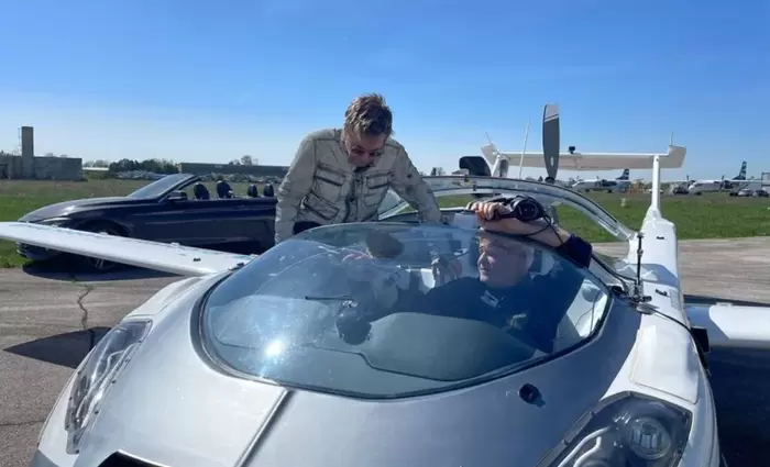 Παρθενική πτήση ιπτάμενου αυτοκινήτου στην Ευρώπη (βίντεο)