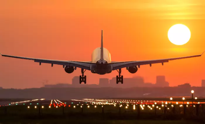 «Εξαφανίστηκαν» 13 χιλιάδες πτήσεις λόγω κορωνοϊού