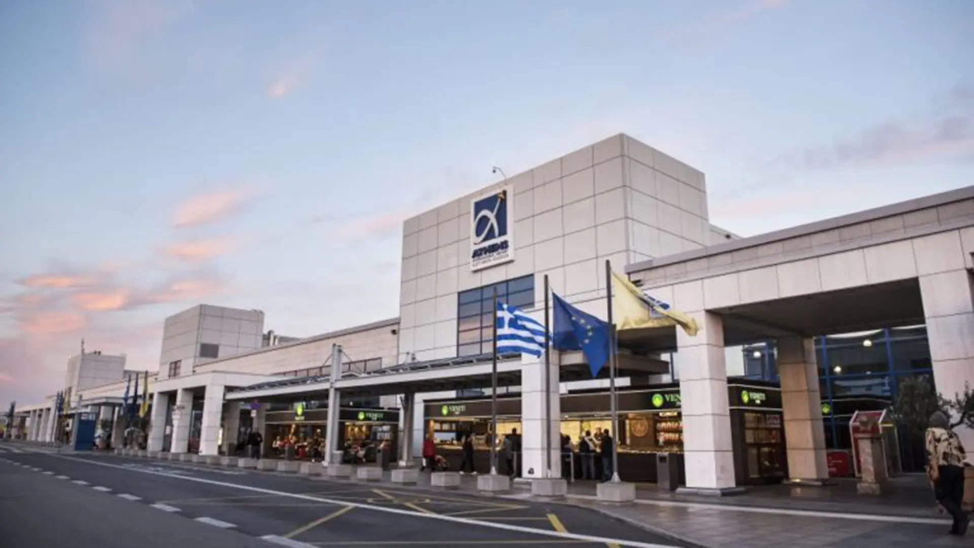 «Πρασινίζει» το Ελ. Βενιζέλος - Εν αναμονή προσφορών για φωτοβολταϊκό σταθμό 35,5 MW